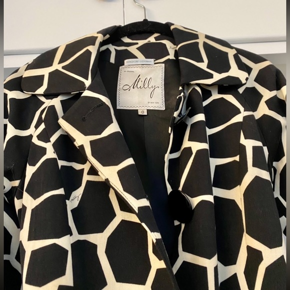 Bergdorf Goodman Milly Creamish and Black Giraffe Print Jacket - Picture 6 of 11